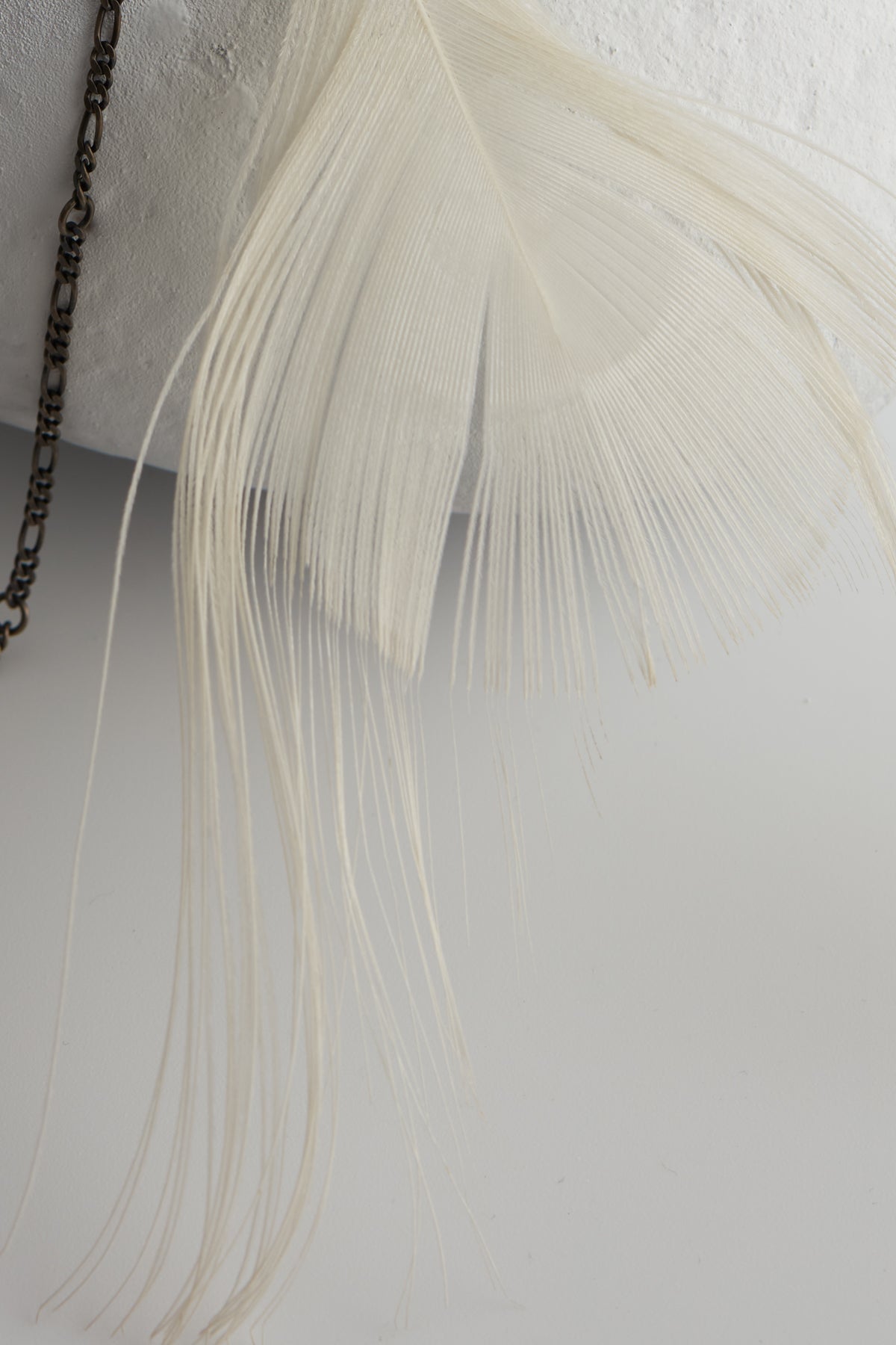 FEATHER NECKLACE