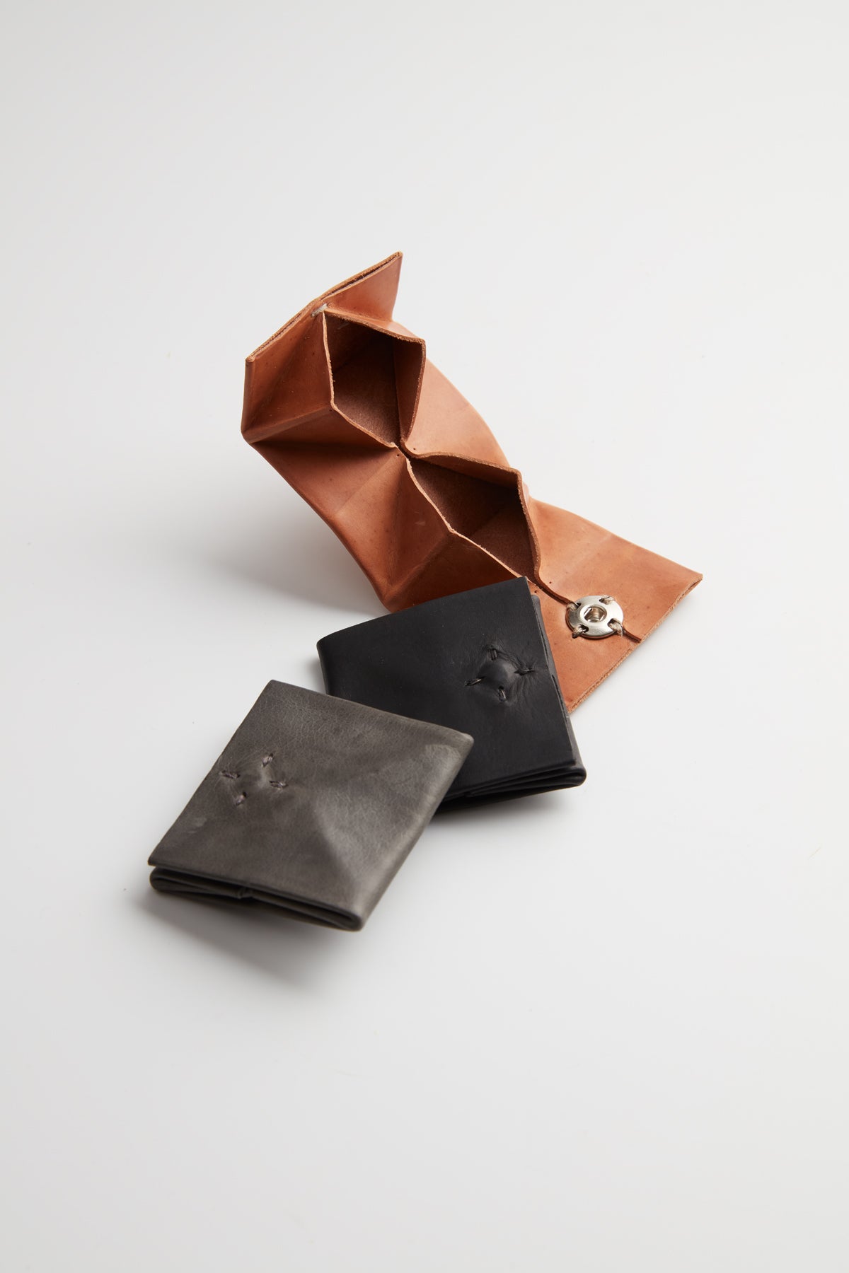SMALL SQUARE COIN HOLDER