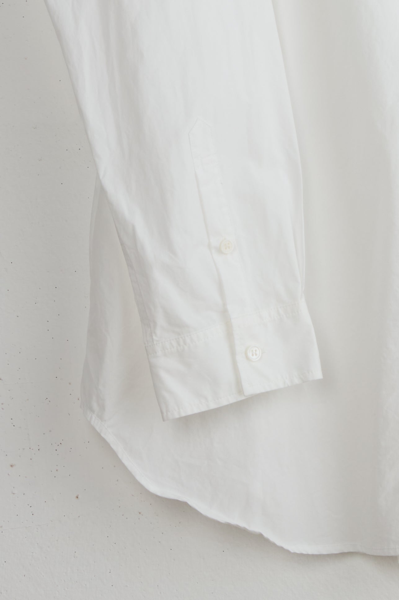 BACK GATHERED SHIRT