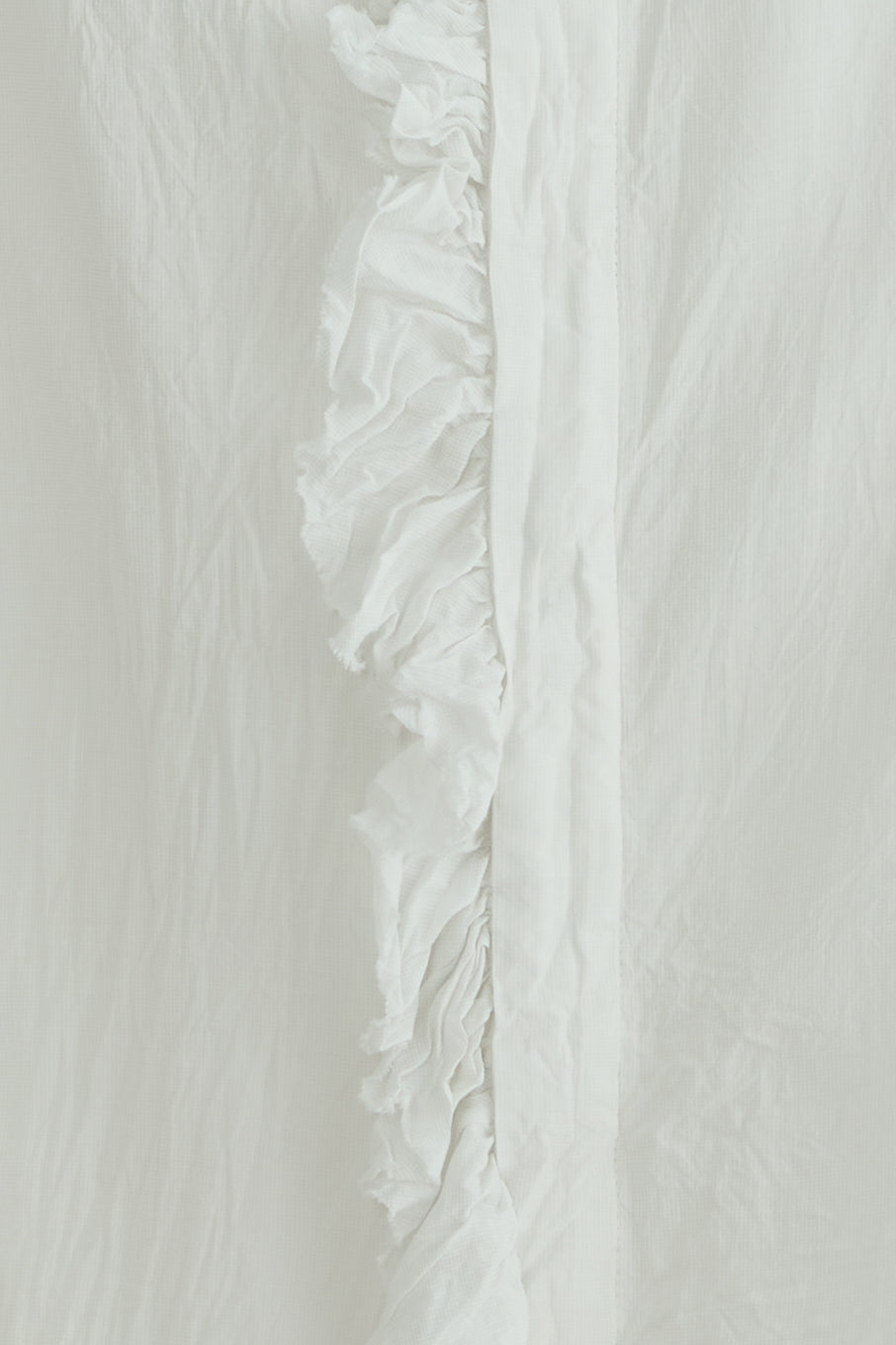 BISHOP SLEEVE RUFFLE SHIRT