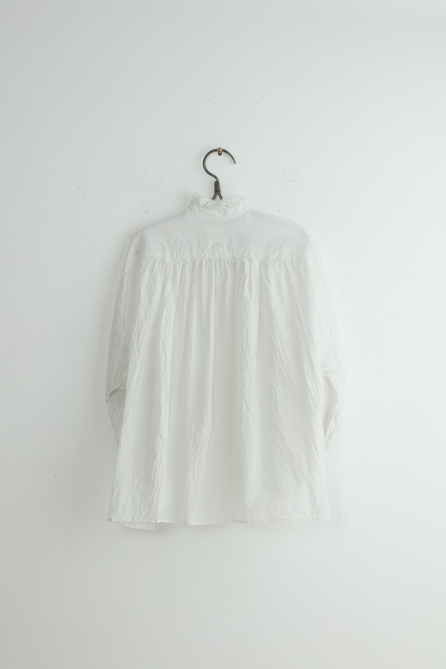 BISHOP SLEEVE RUFFLE SHIRT