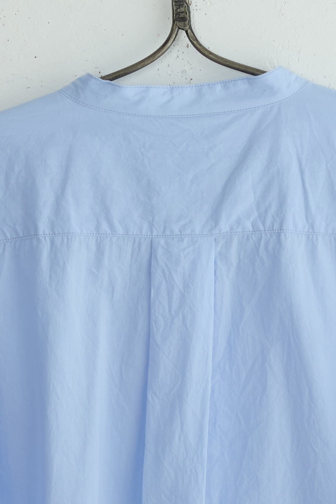 CLASSIC BAND COLLAR SHIRT