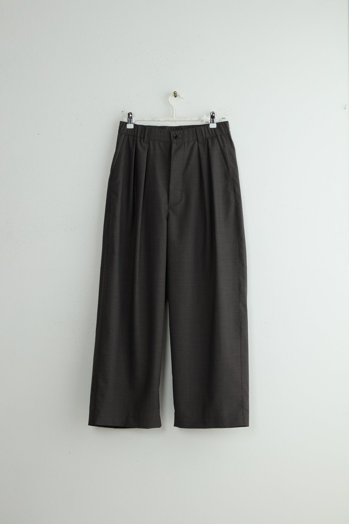 2 IN-PLEAT BAGGY PANTS