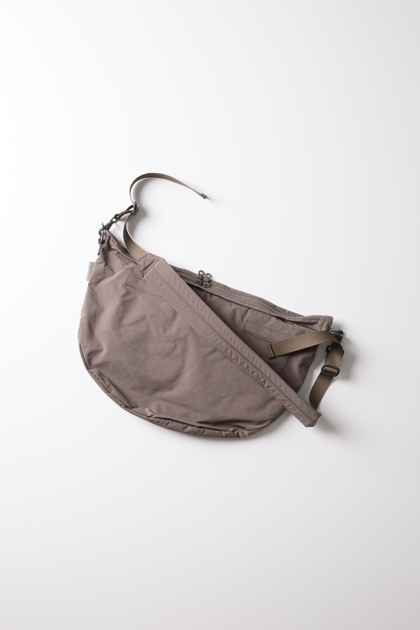 SPLIT YARN BODYBAG