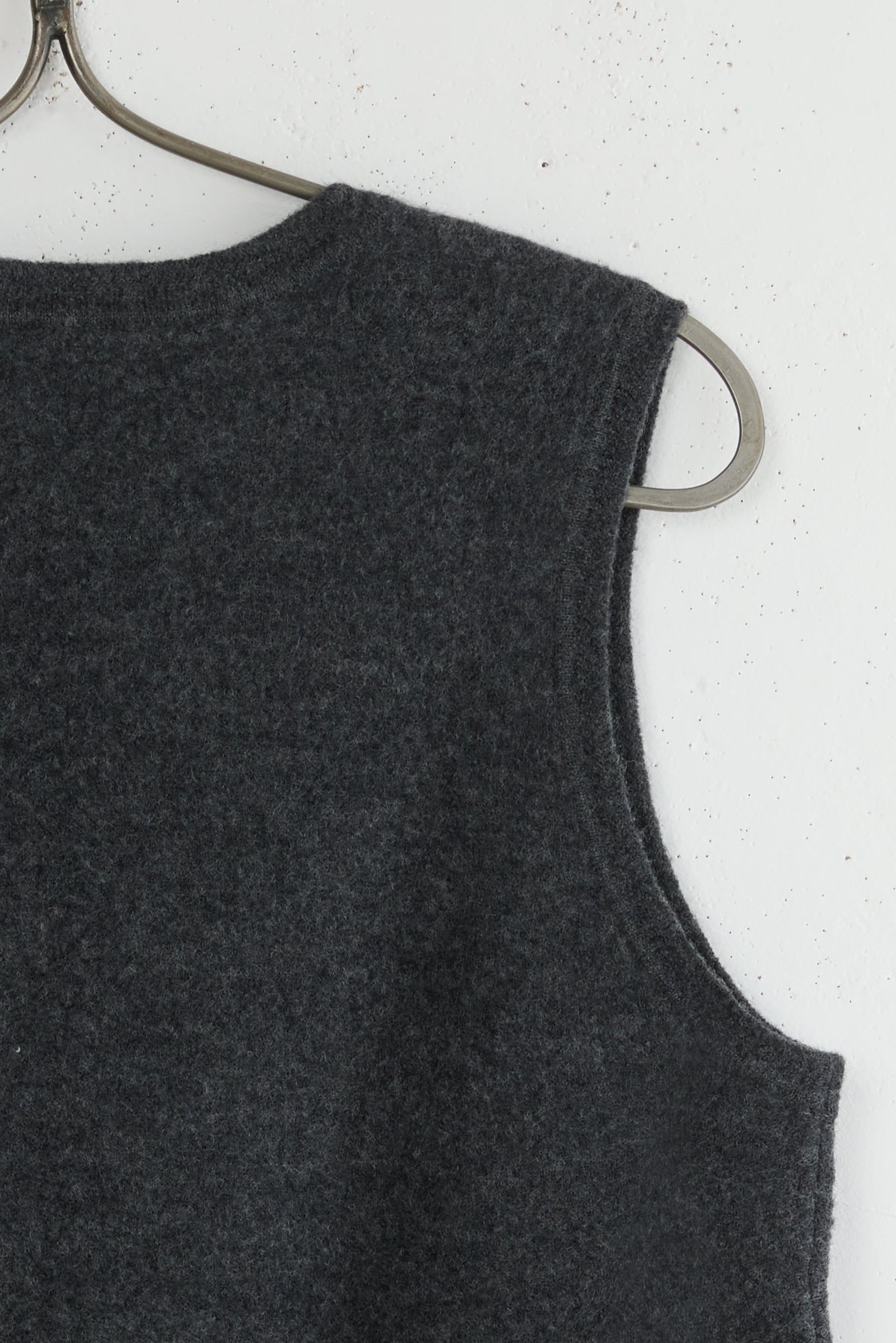 STITCH KNIT VEST