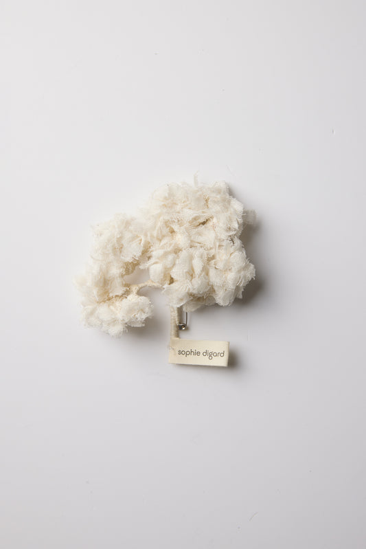 ECRUPAT BROOCH