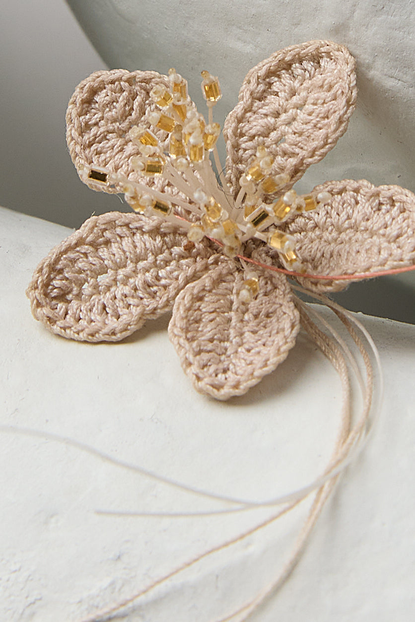 HAND CROCHET FLOWER BROOCH