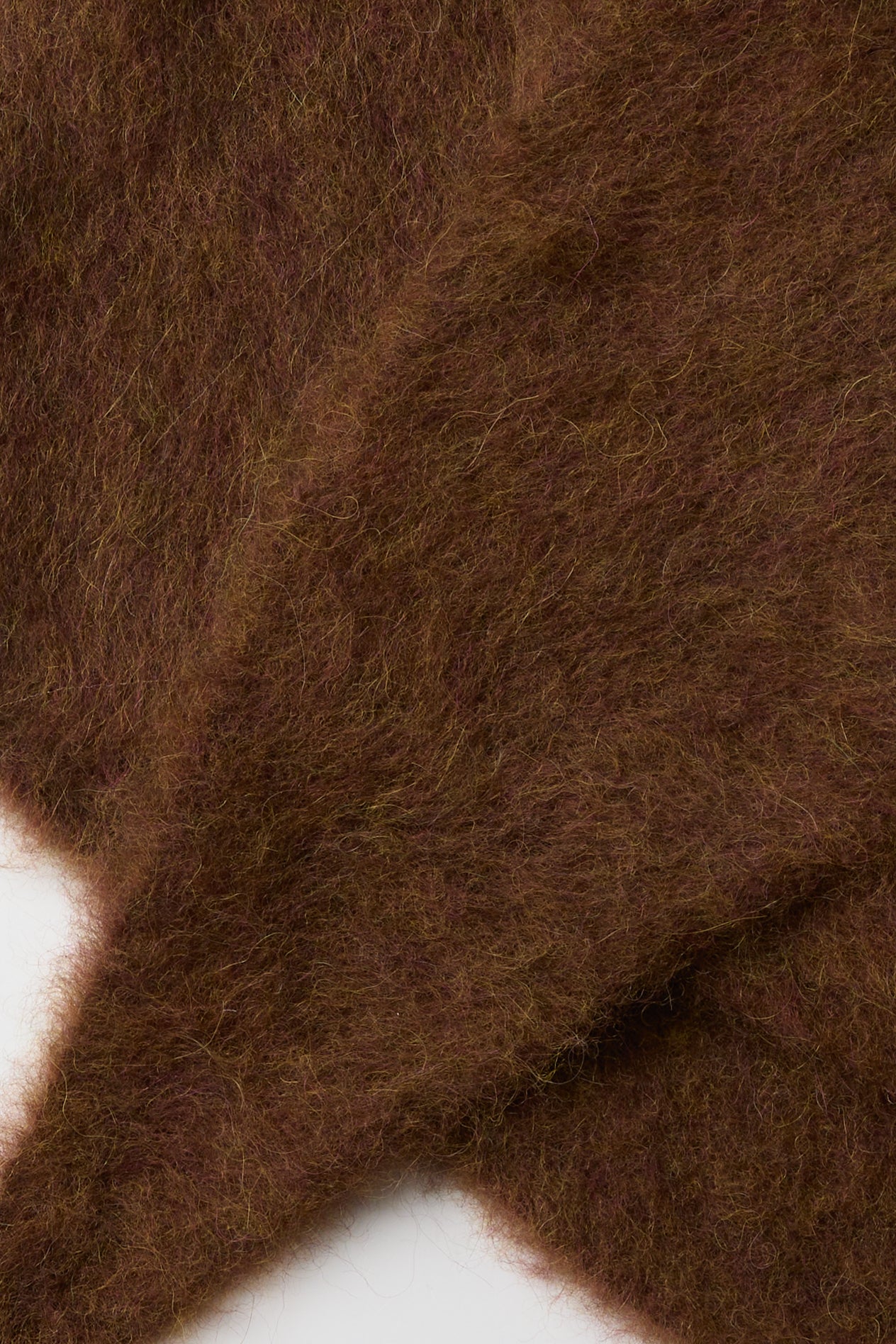 FLUFFY TRIANGLE SCARF