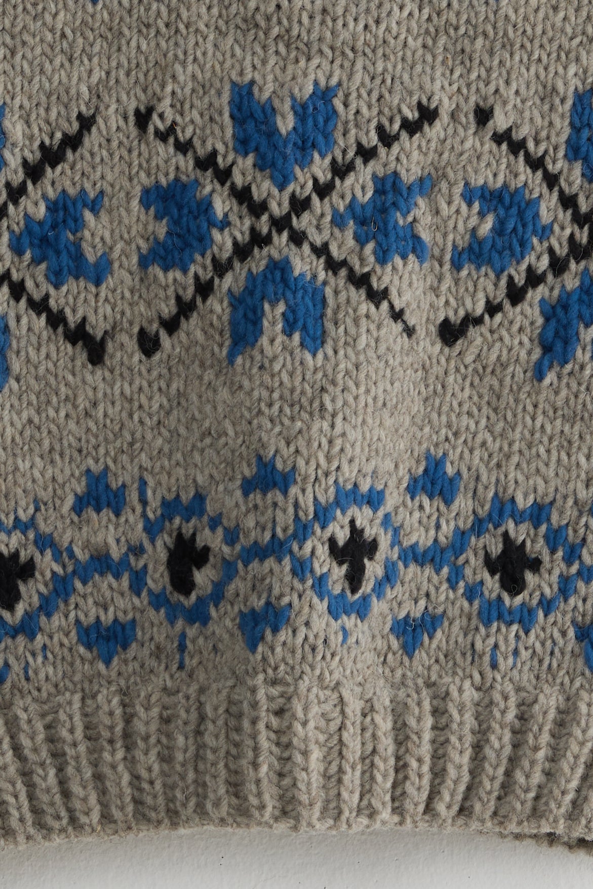 PERU HAND KNIT VEST