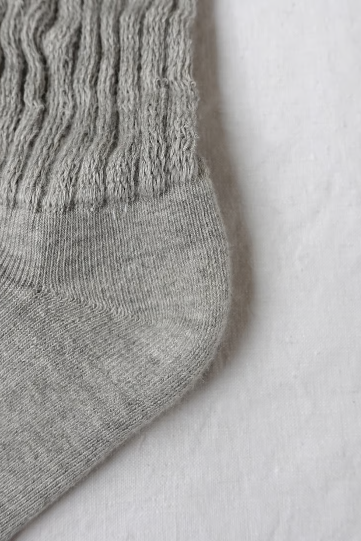 UNDYED SOCKS