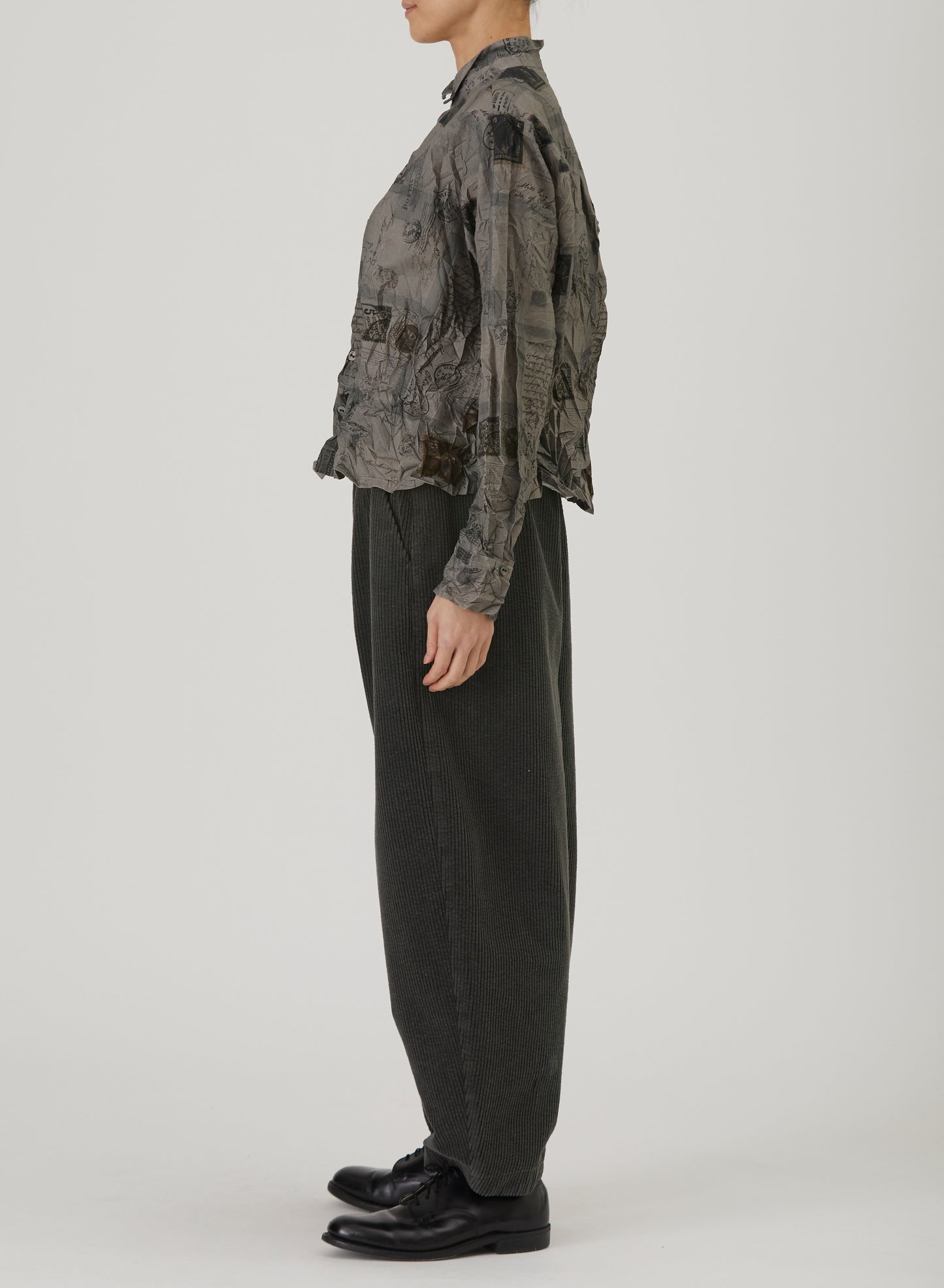 TRAVEL PRINT BLOUSE
