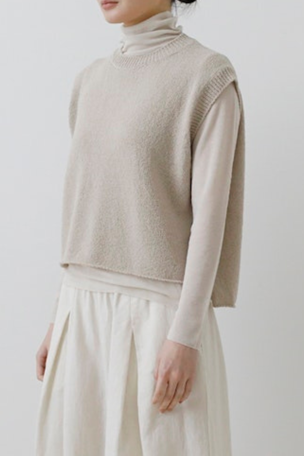 WOOL LILY VEST