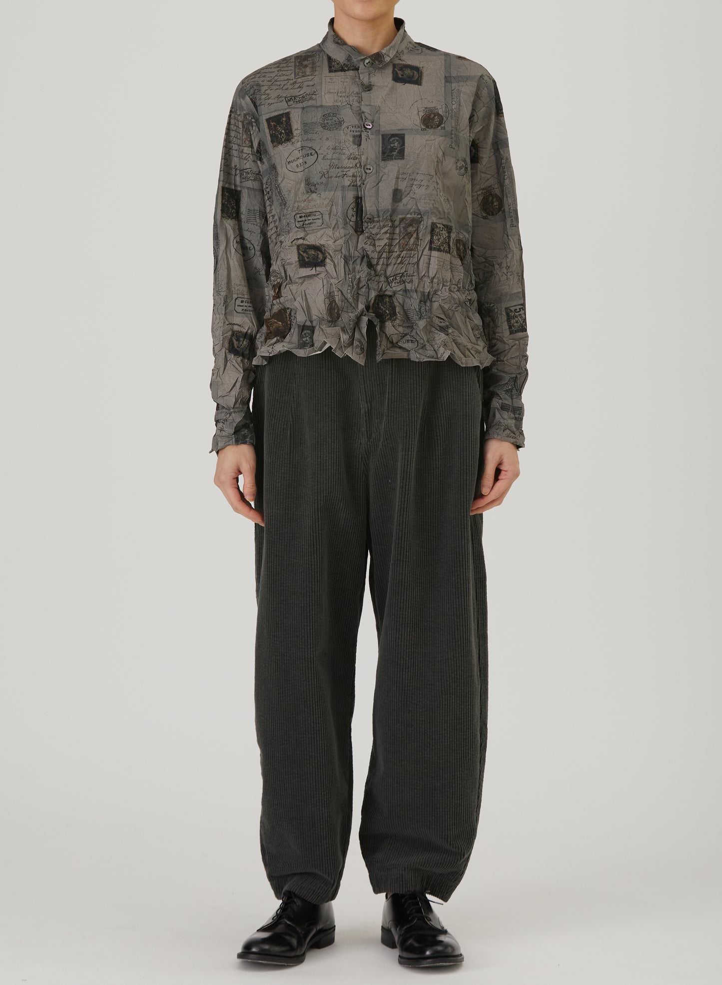TRAVEL PRINT BLOUSE