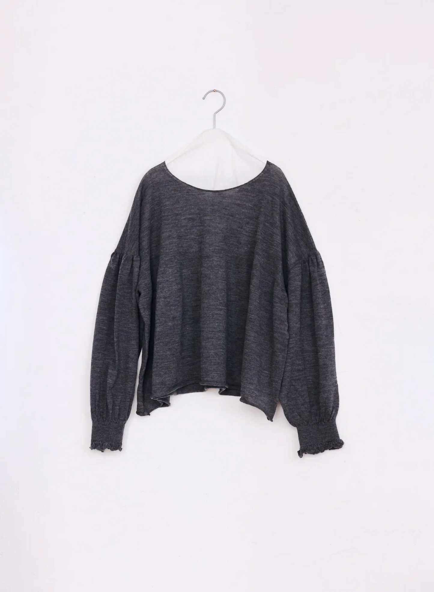 GATHERED SLEEVE SWEATER