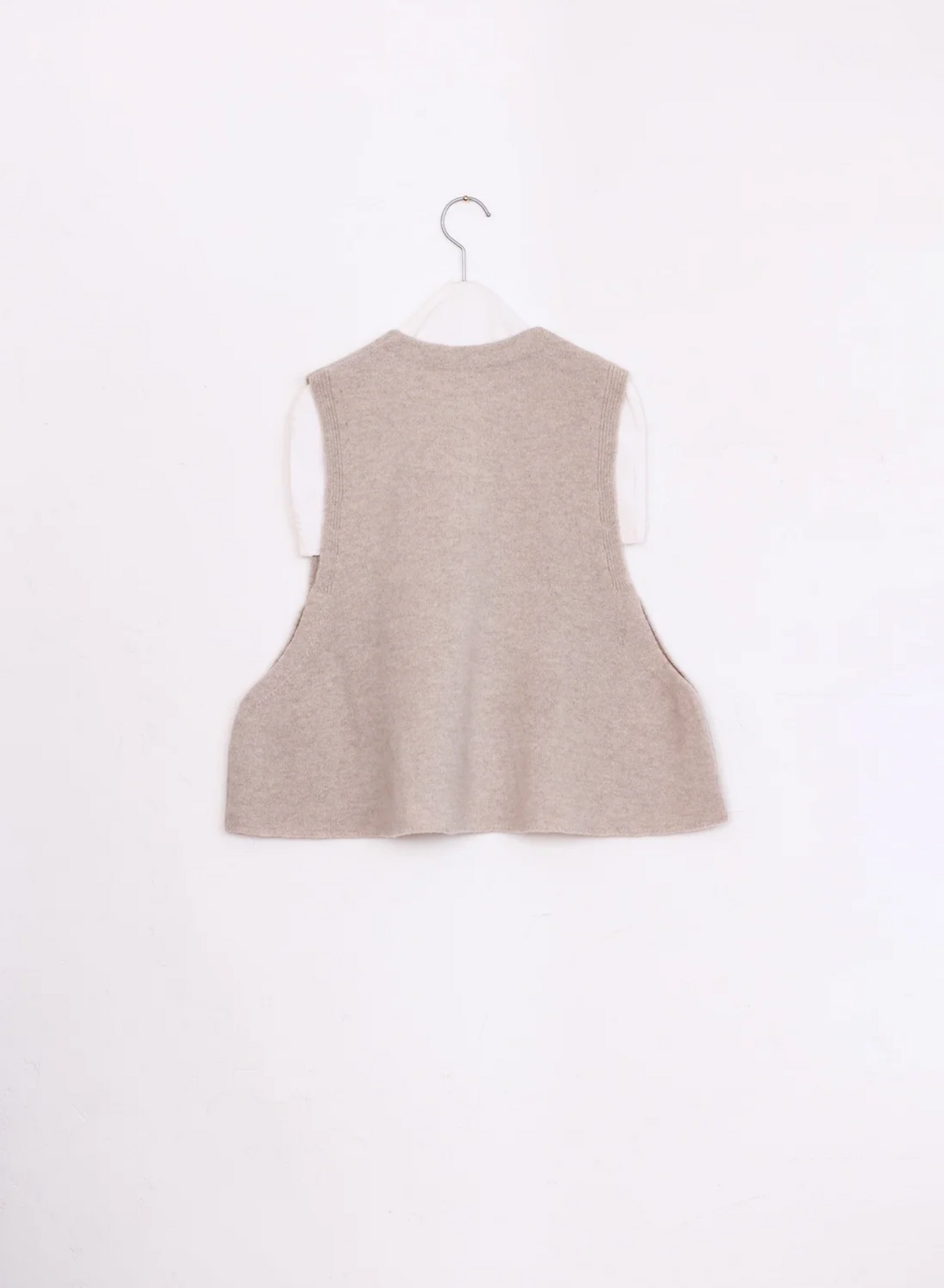 KNIT VEST