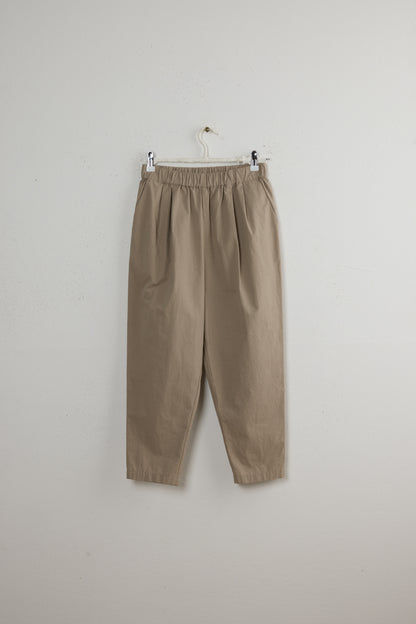 COTTON TUCK PANTS