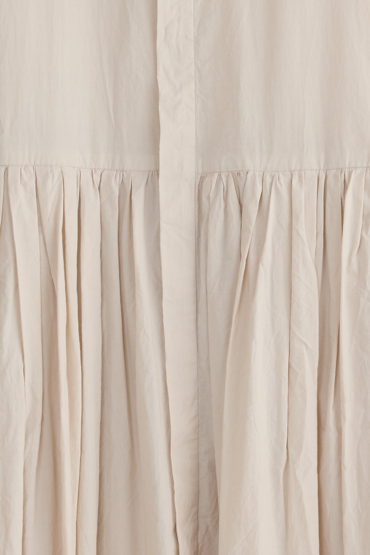 SLEEVELESS PLEATED SHIRT DRESS