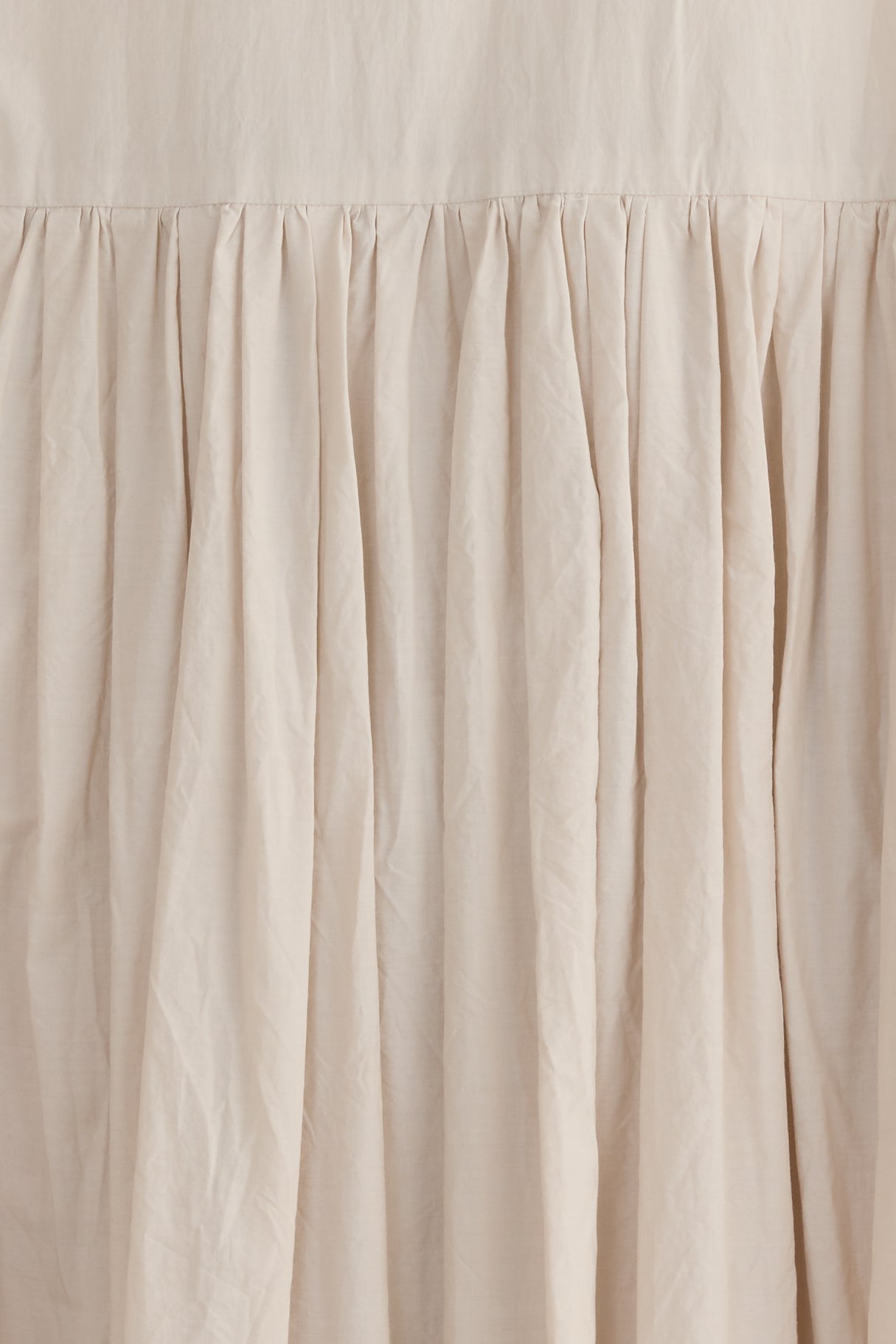 SLEEVELESS PLEATED SHIRT DRESS