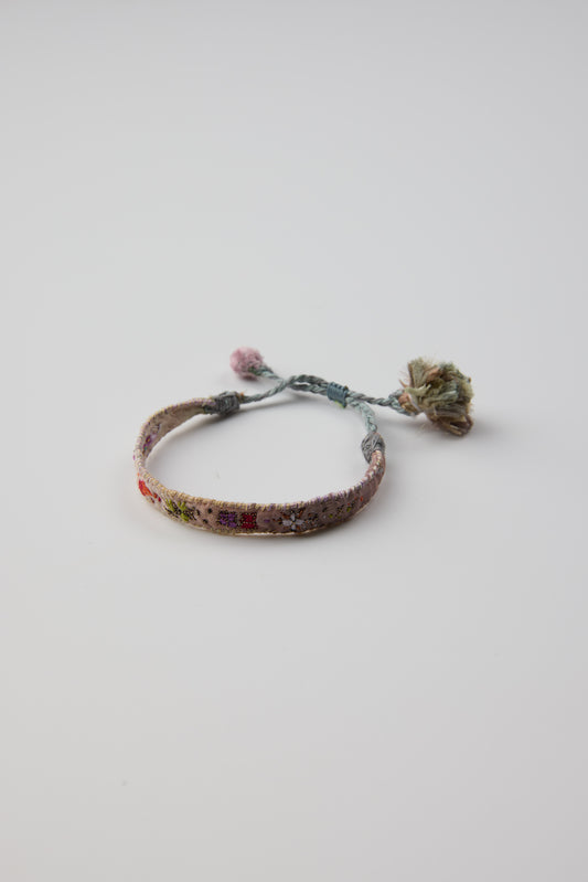 NUDE EMBROIDERED BRACELET