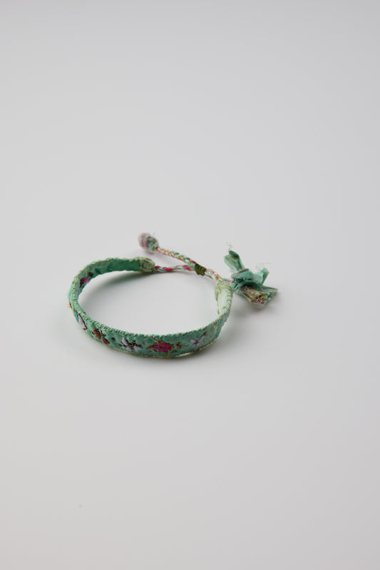 GREEN EMBROIDERED BRACELET