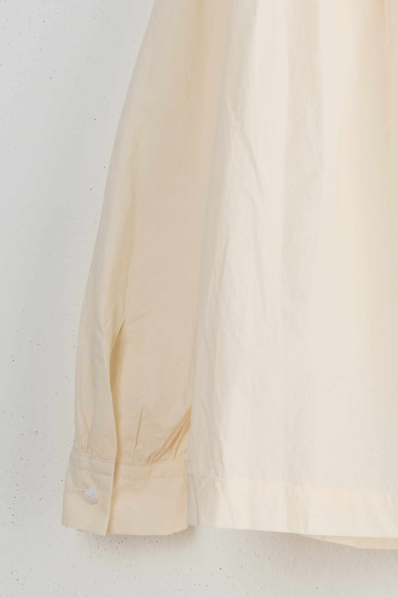 L PIN TUCK SHIRT