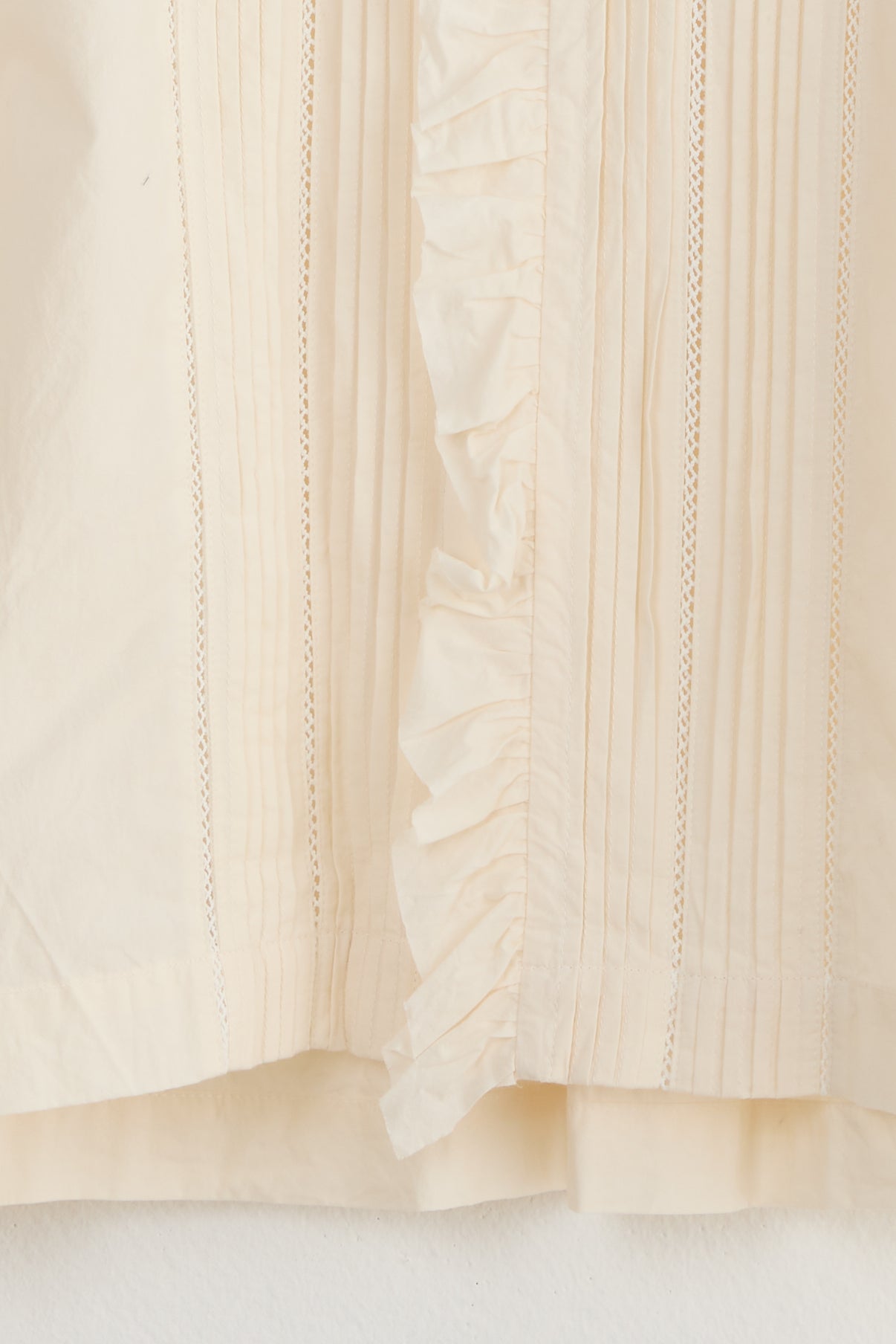 L PIN TUCK SHIRT