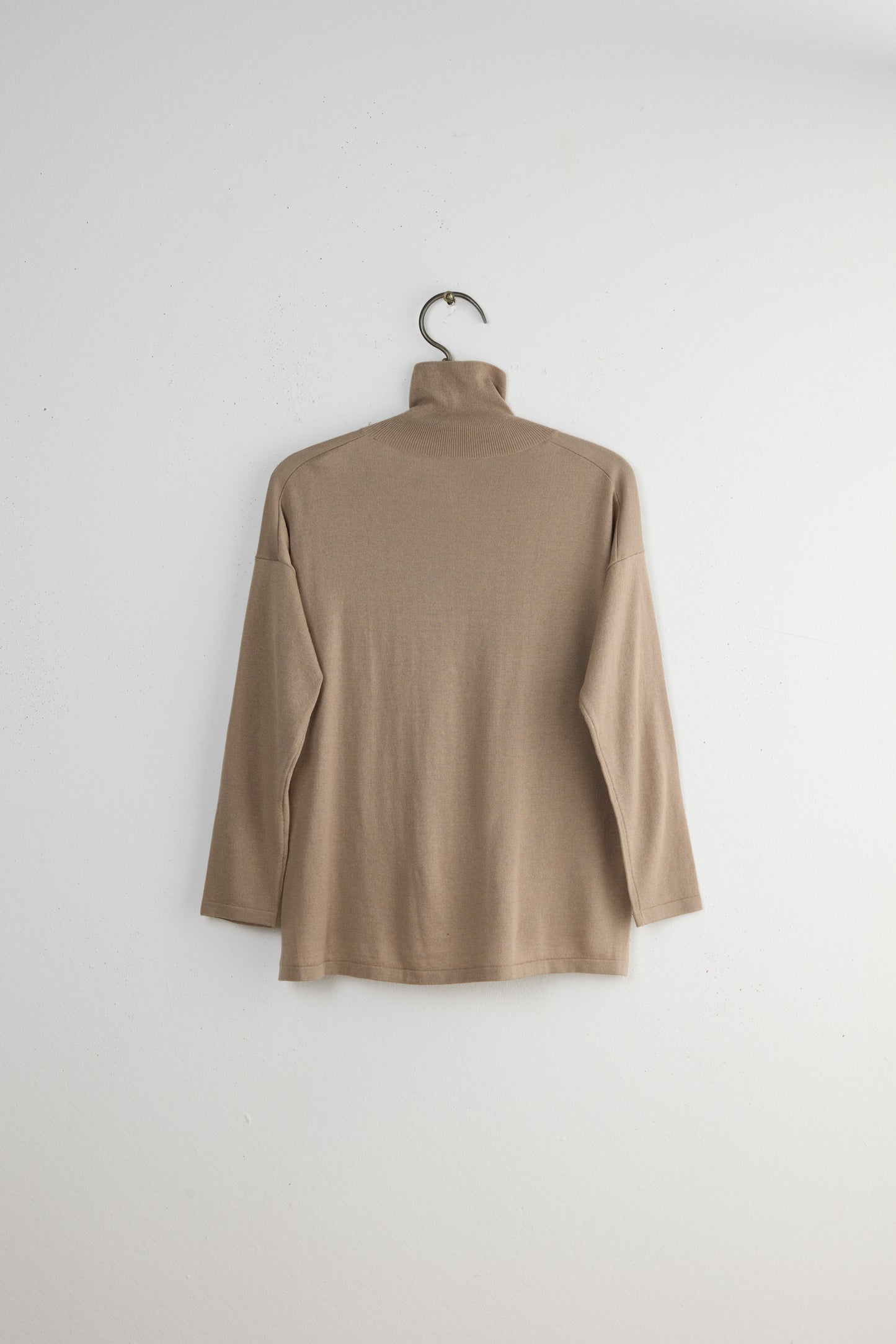 HIGH GAUGE TURTLENECK