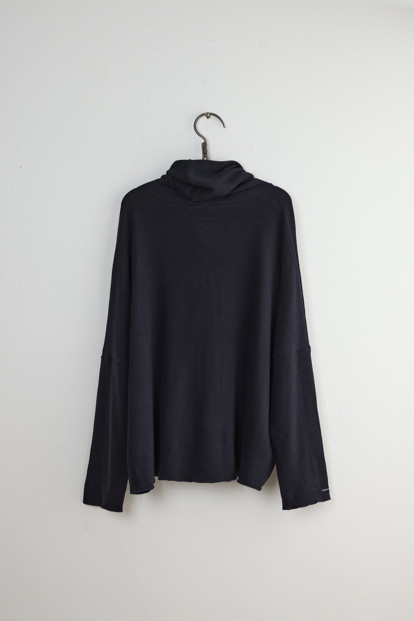 BIG BIG TURTLENECK JP