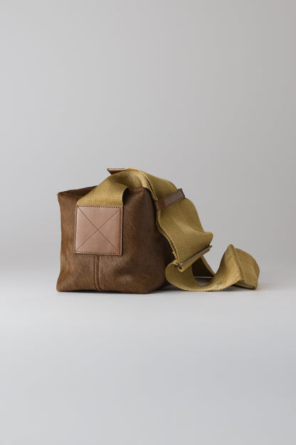 MEDIUM COWHIDE TOFU BAG