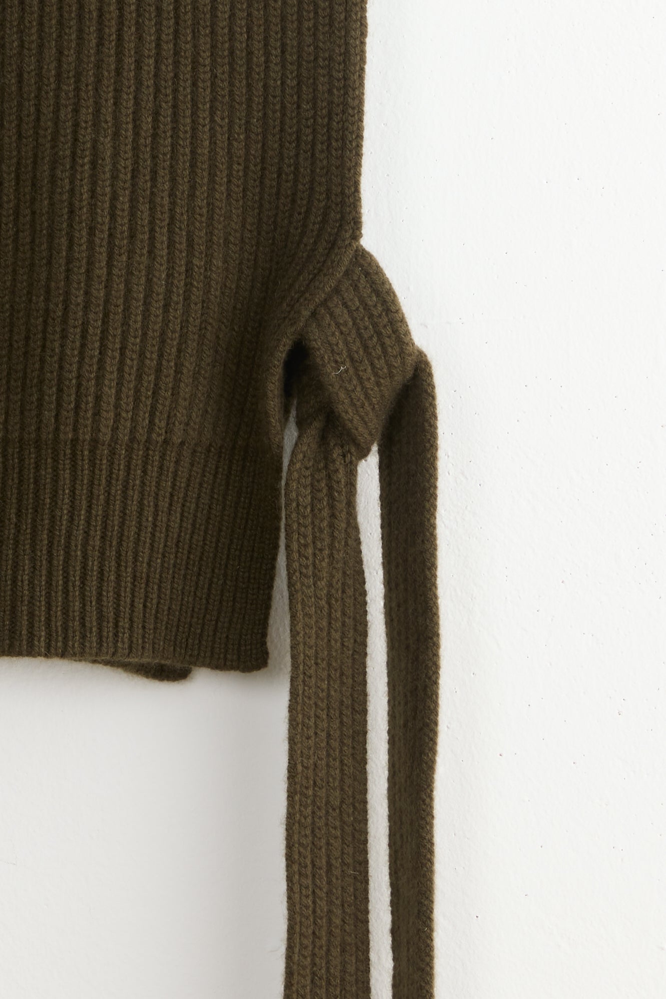 SLV HIGH NECK VEST