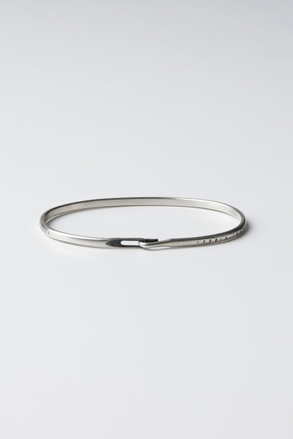 HOOK PATTERN BANGLE