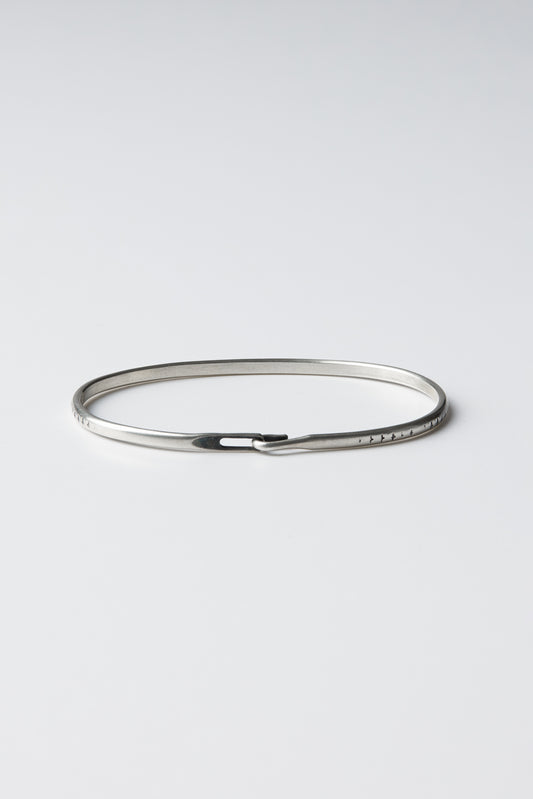 HOOK PATTERN BANGLE