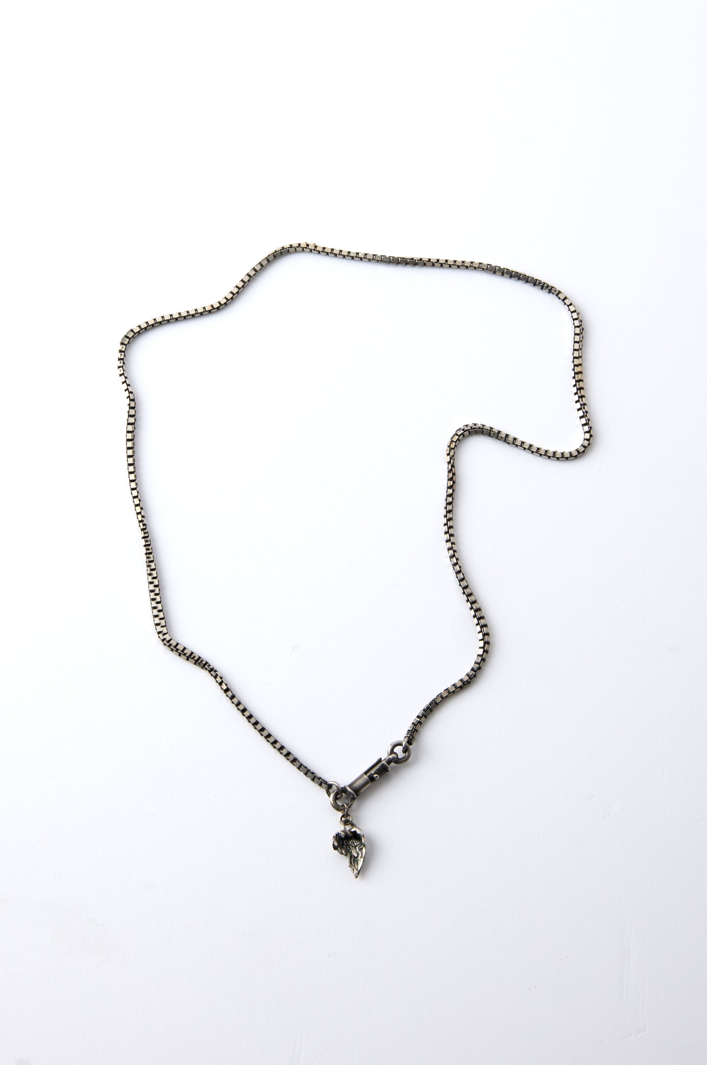 EAGLE WING SYMBOL NECKLACE