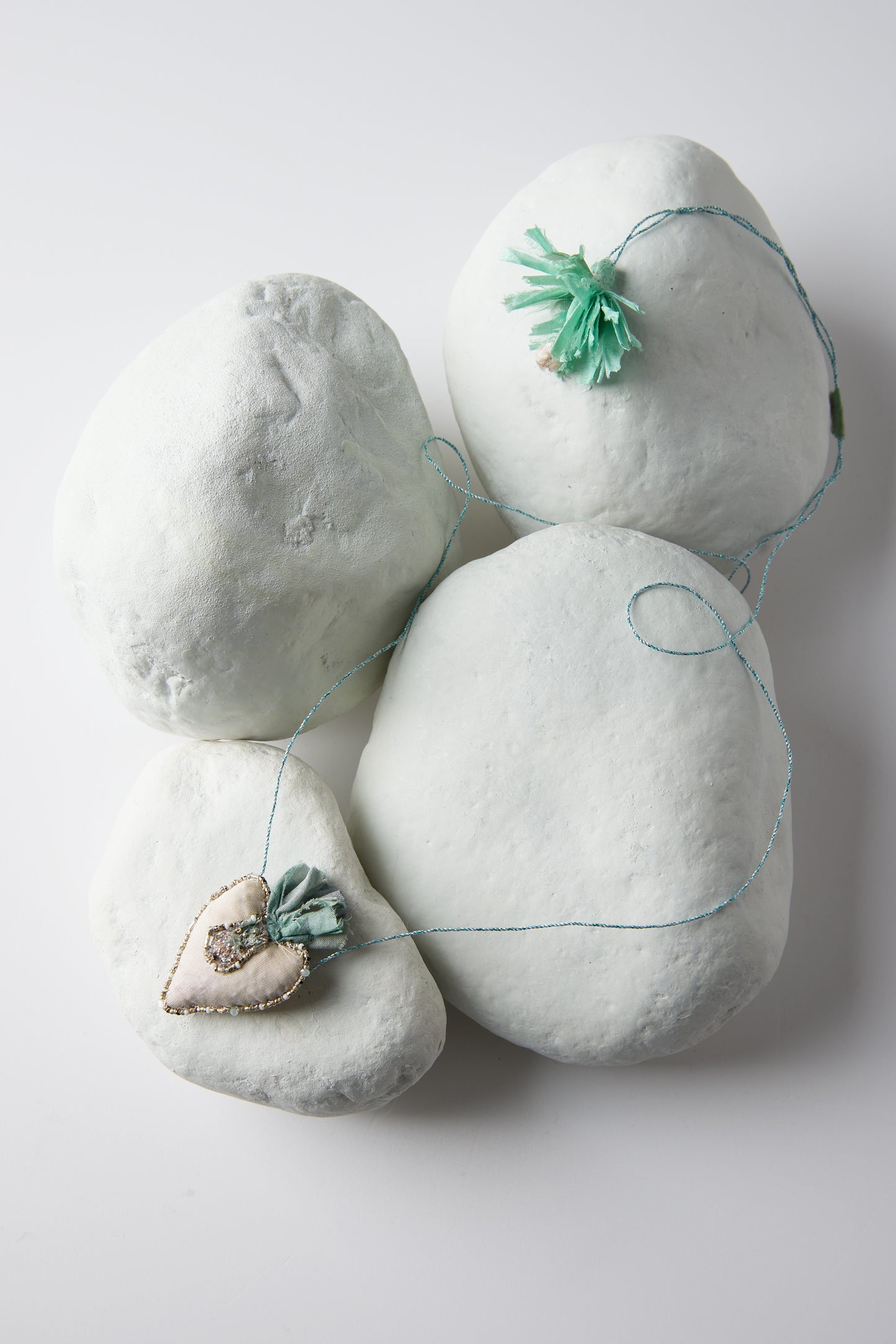 EMBROIDERED HEART NECKLACE