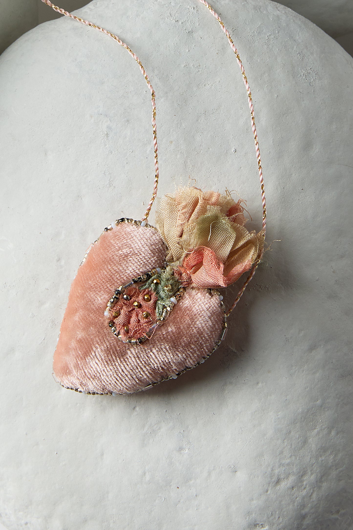 EMBROIDERED HEART NECKLACE