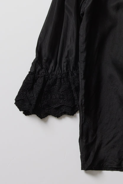 ROMANTIC LACE BLOUSE