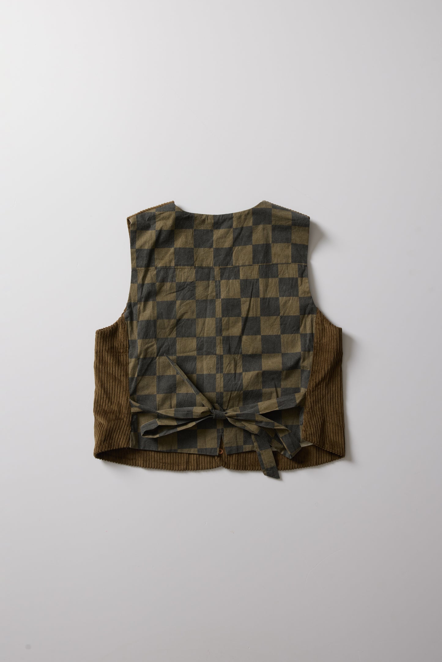 CORDUROY VEST / ALEKSANDR MANAMIS /3