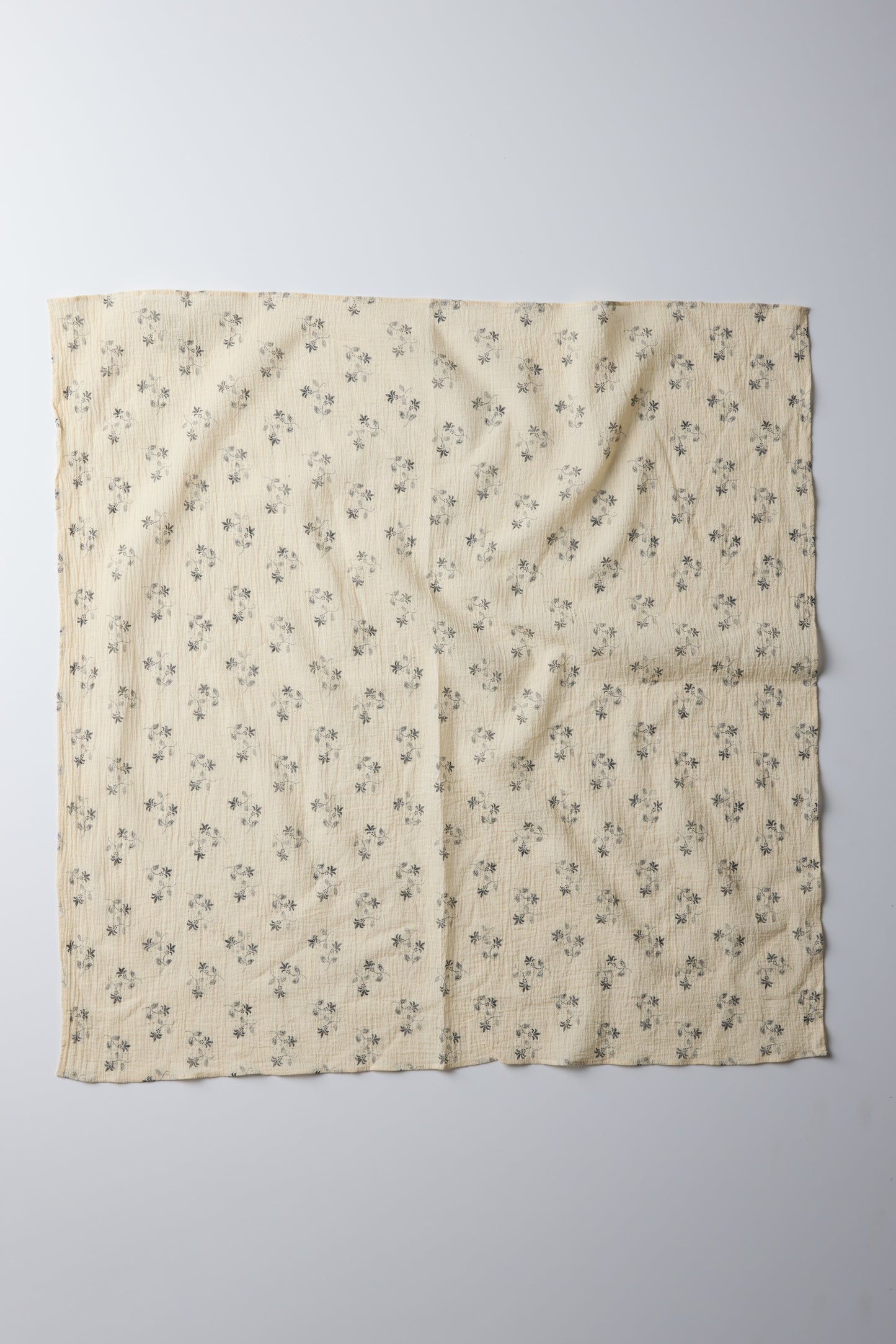 FLORAL SCARF