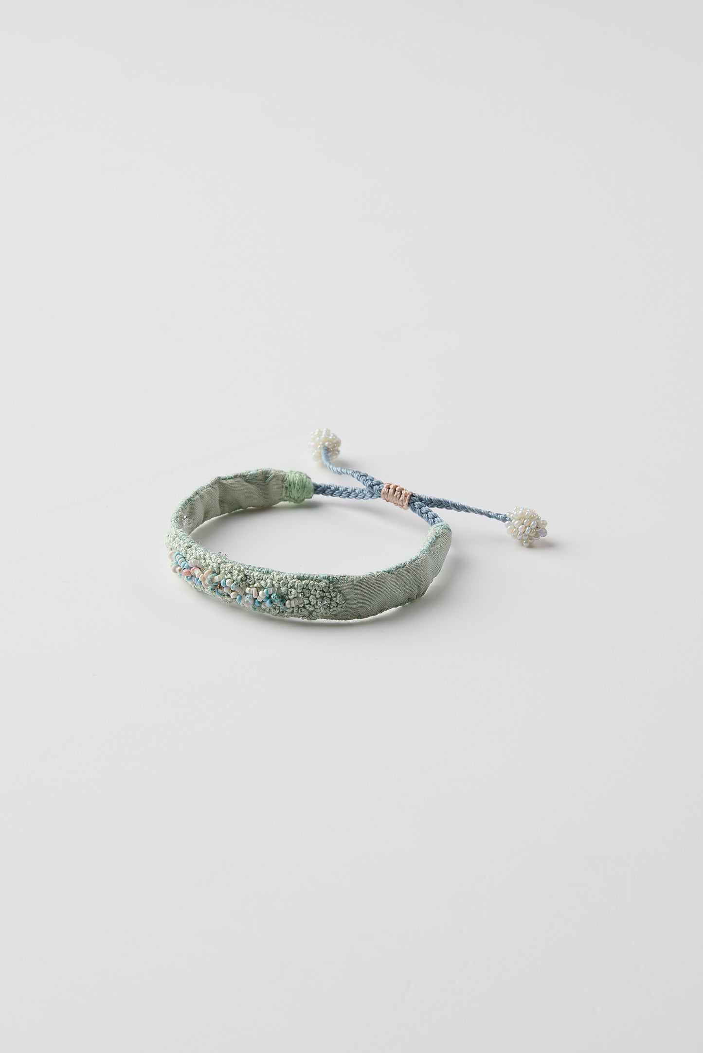 BLUE BEAD BRACELET