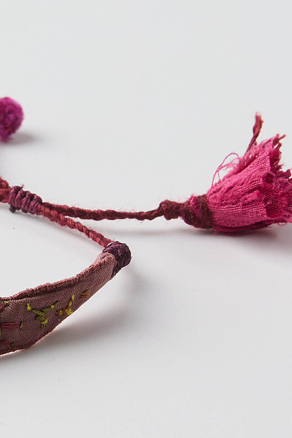 PURPLE EMBROIDERED BRACELET