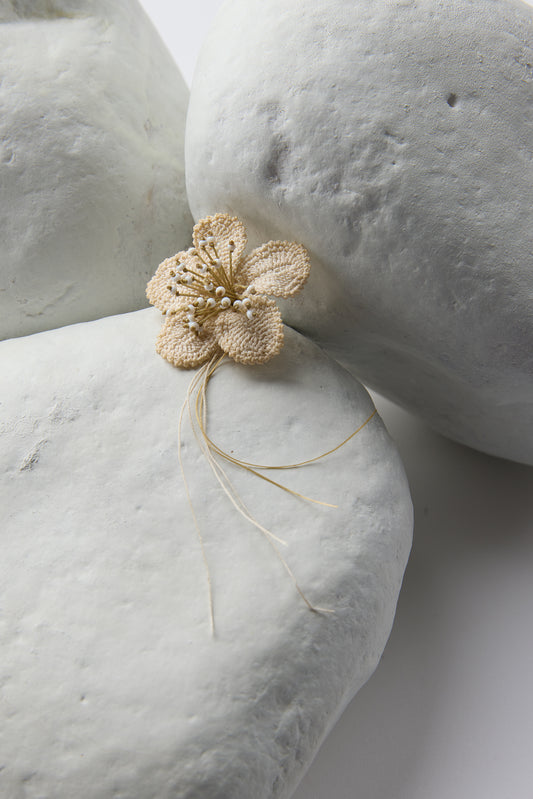 HAND CROCHET FLOWER BROOCH