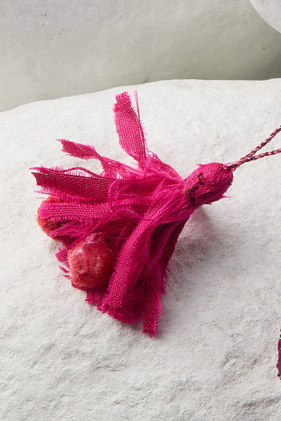 EMBROIDERED SILK HEART NECKLACE