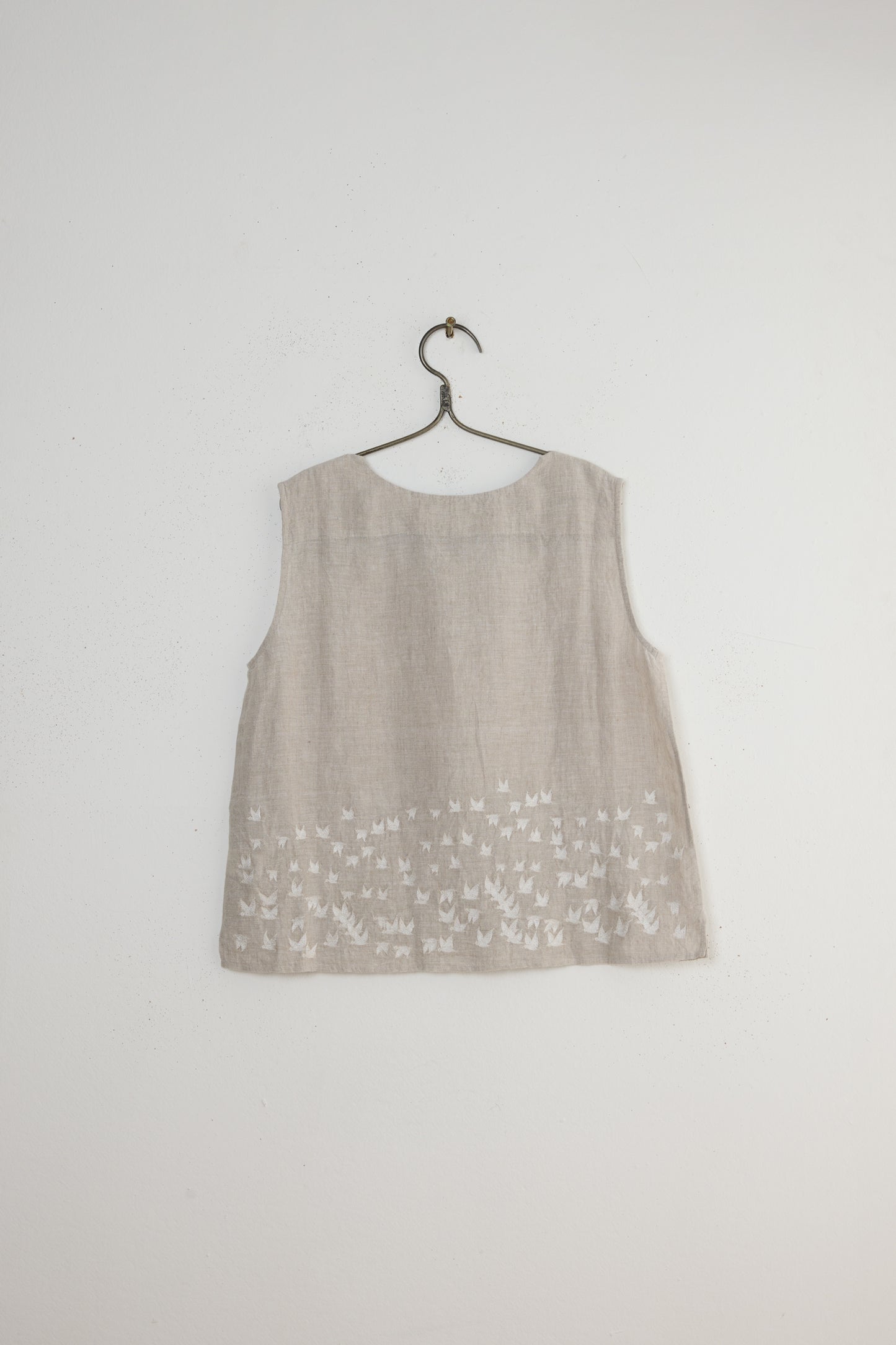 WAYBACK SLEEVELESS BLOUSE