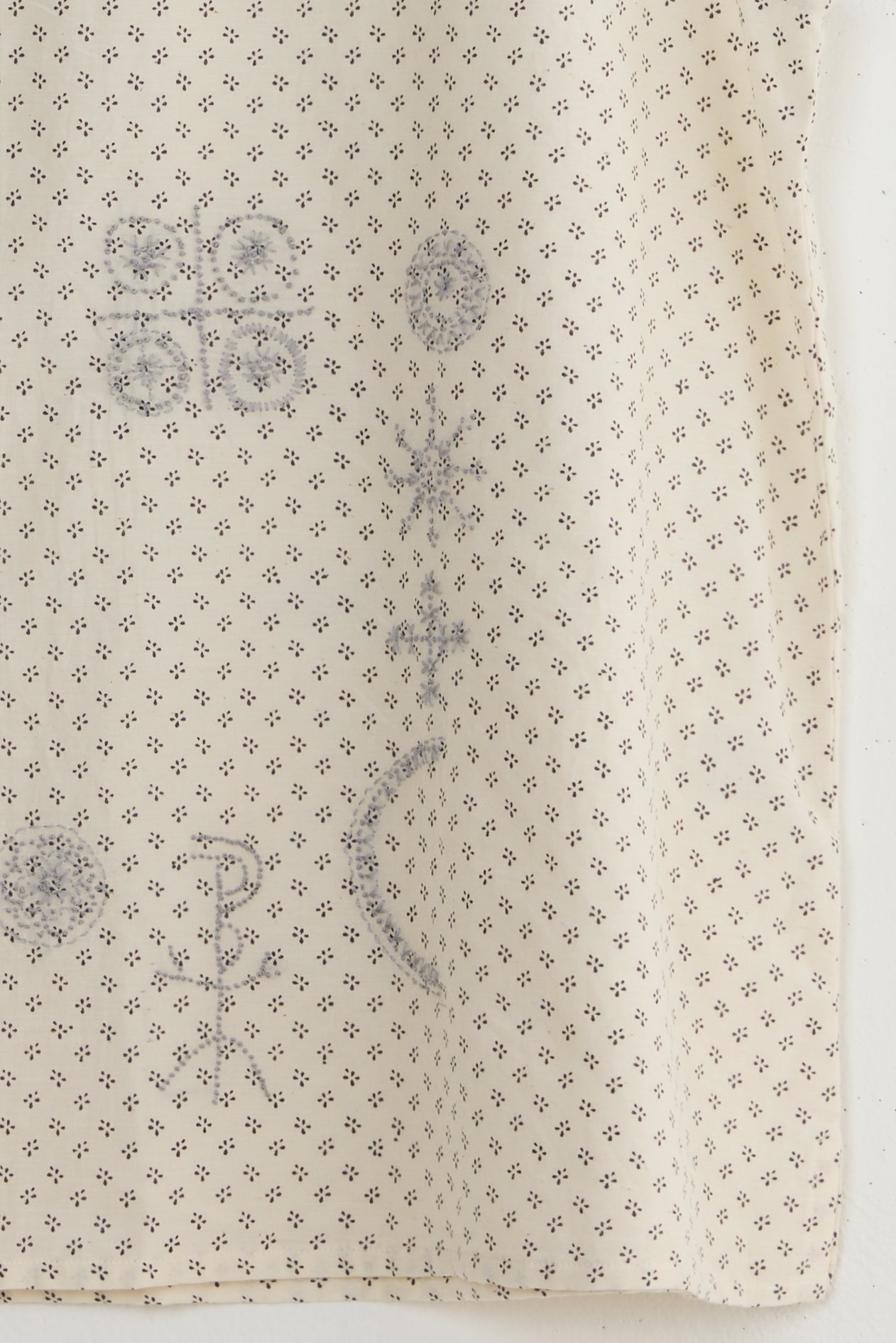 ROOT SLEEVELESS BLOUSE