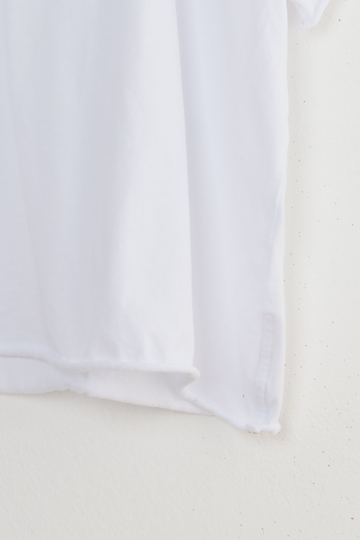 NABILY T-SHIRT