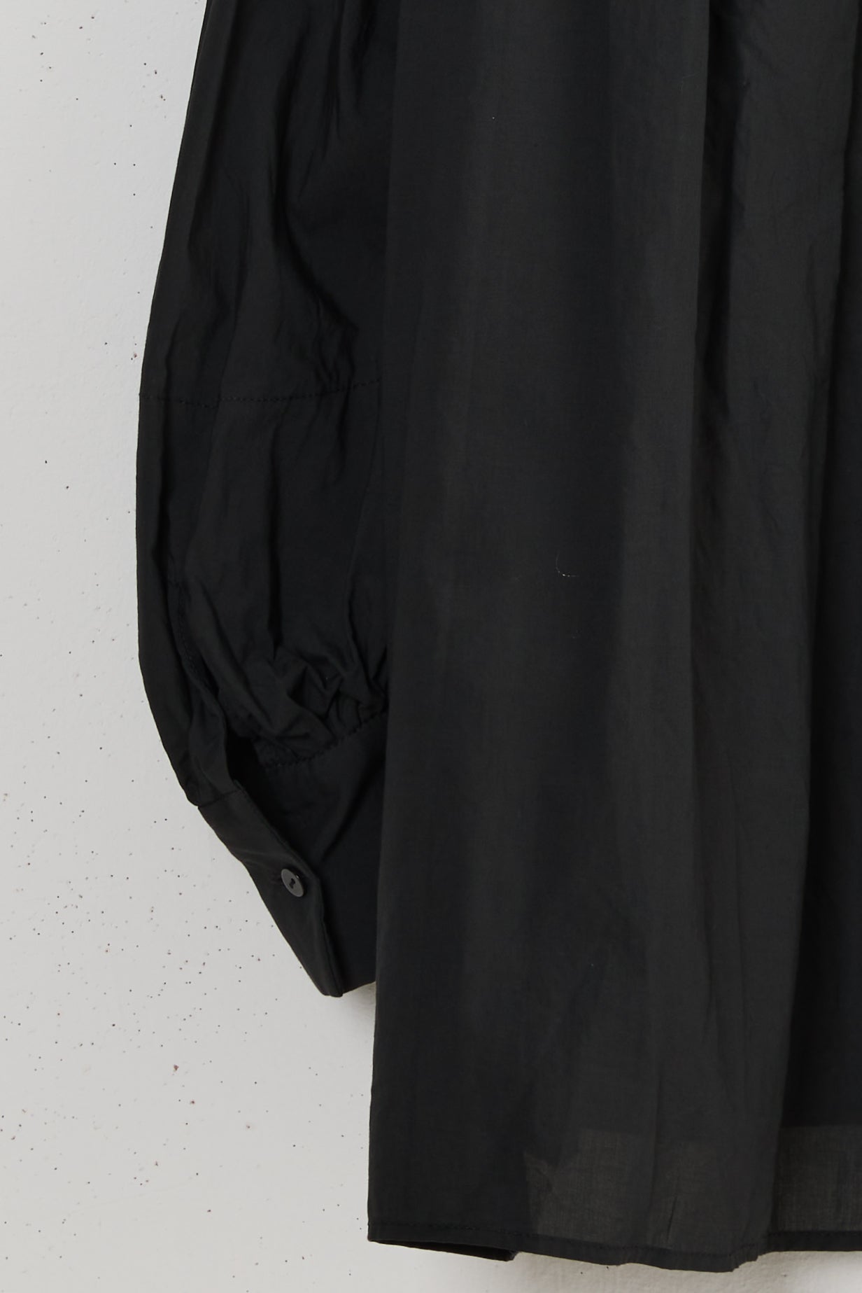 BISHOP SLEEVE RUFFLE SHIRT