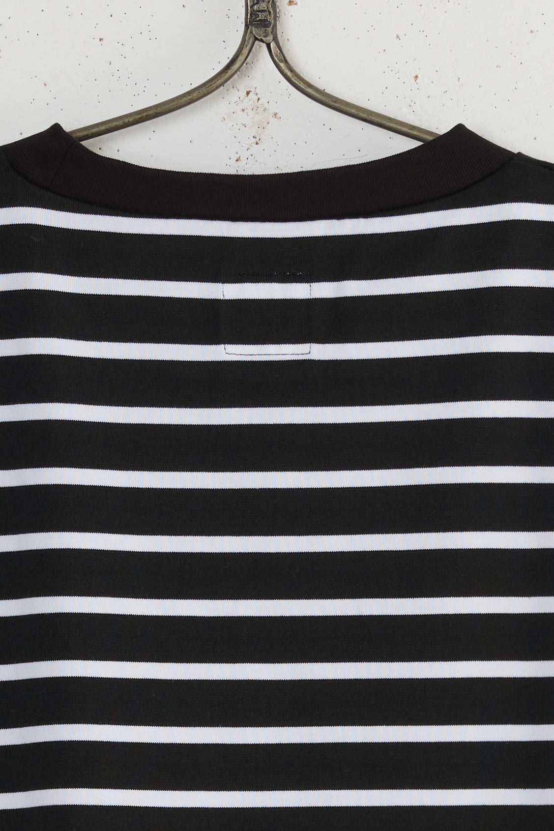 SLEEVELESS TRIM T-SHIRT