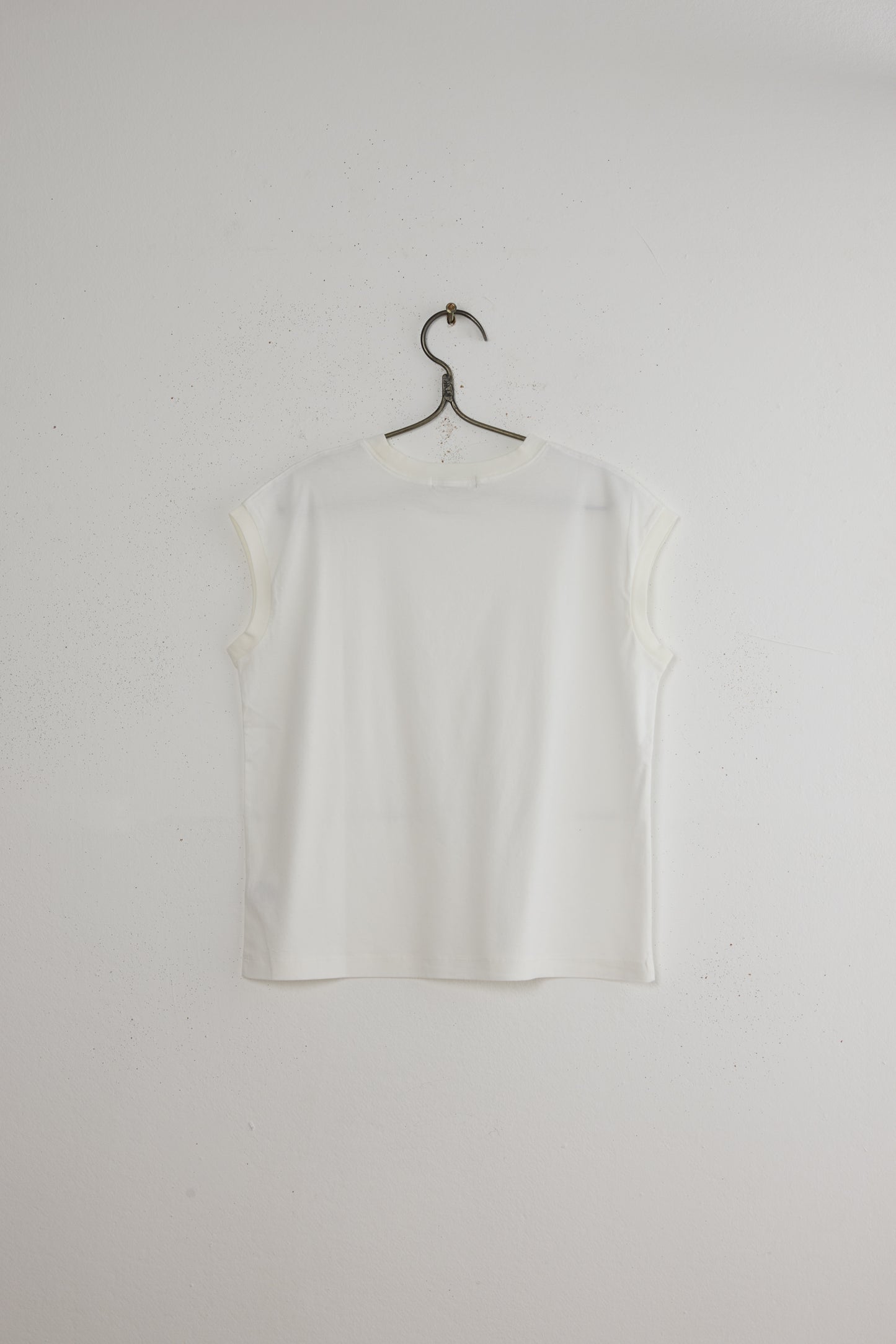 SLEEVELESS PULLOVER C