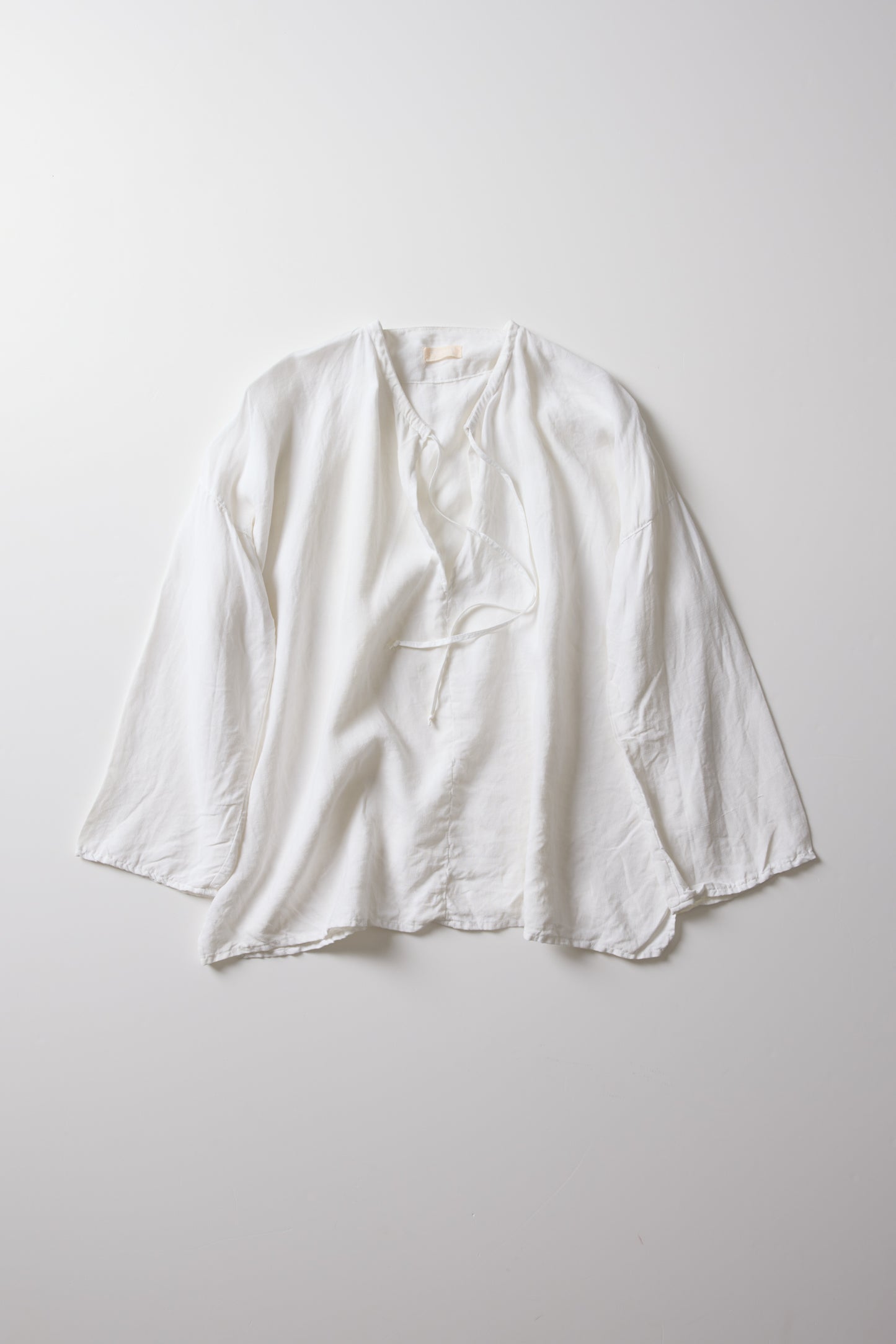 SHIRT / WHITEREAD / 10