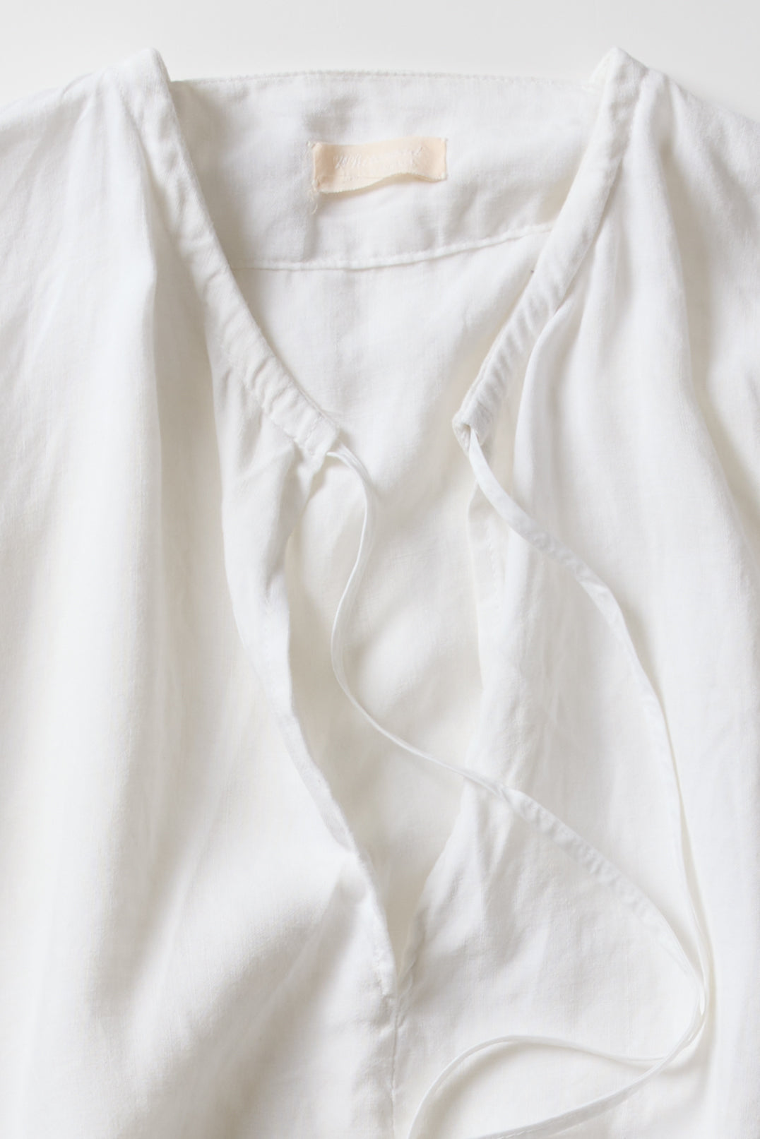 SHIRT / WHITEREAD / 10
